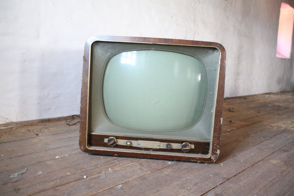 The Evolution Of Tvs Throughout The Decades Trending Us