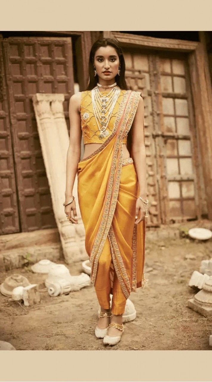 Buy Indo Western Dresses Online at Poshak | Latest Designer outfits – POSHAK