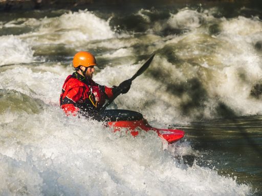 Questions every adventurer should ask before going whitewater rafting