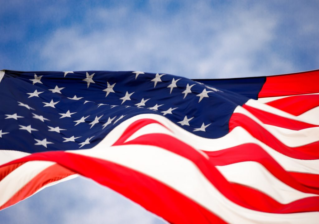 showing-respect-rules-for-flying-the-american-flag-trending-us