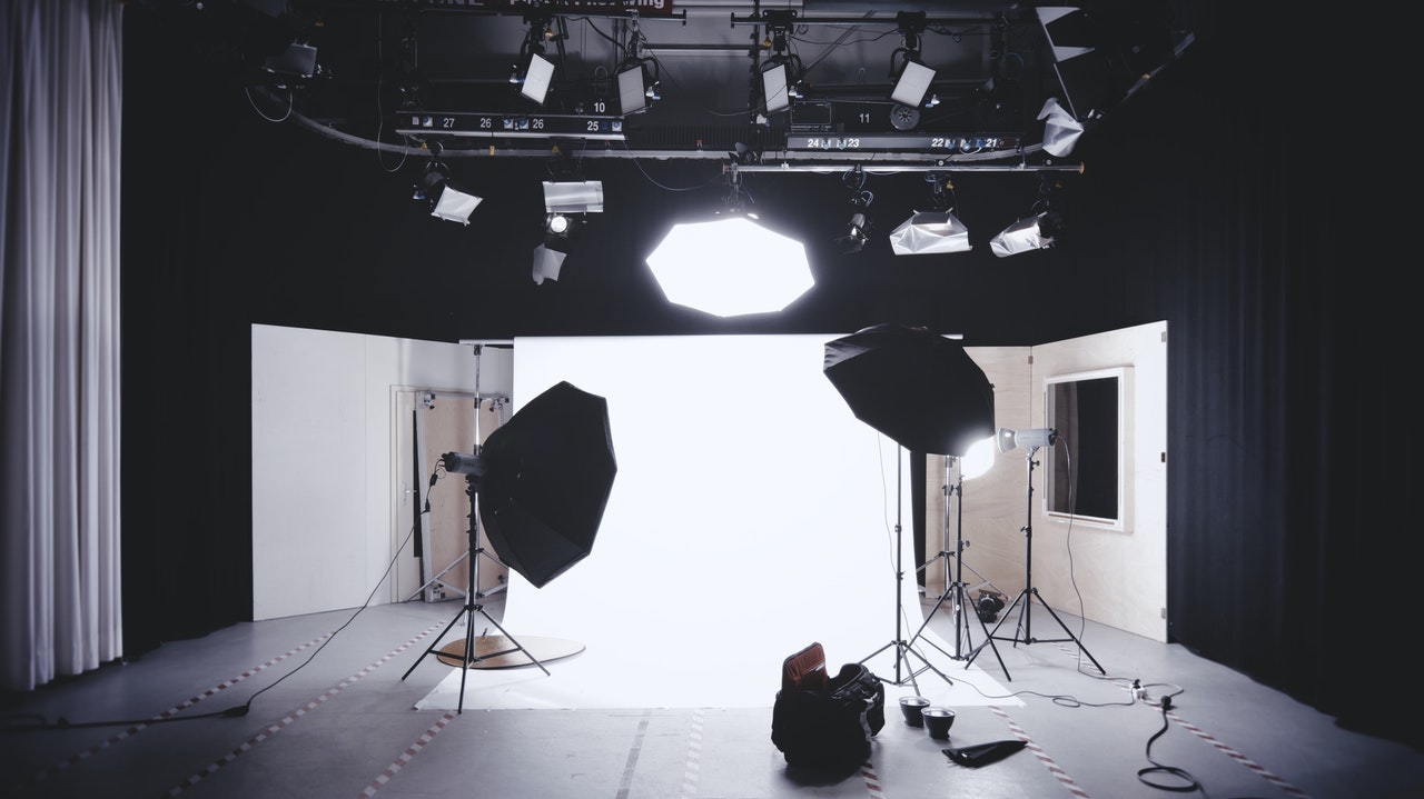 How much does a photography studio rental cost