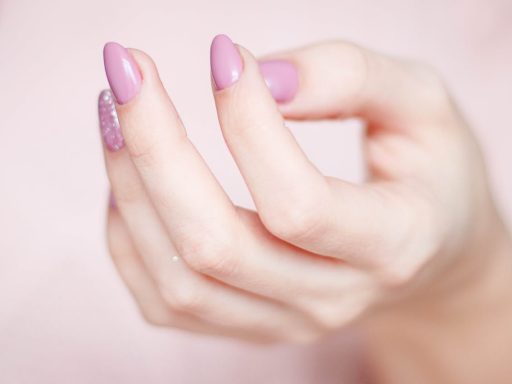 Natural remedies for stronger nails