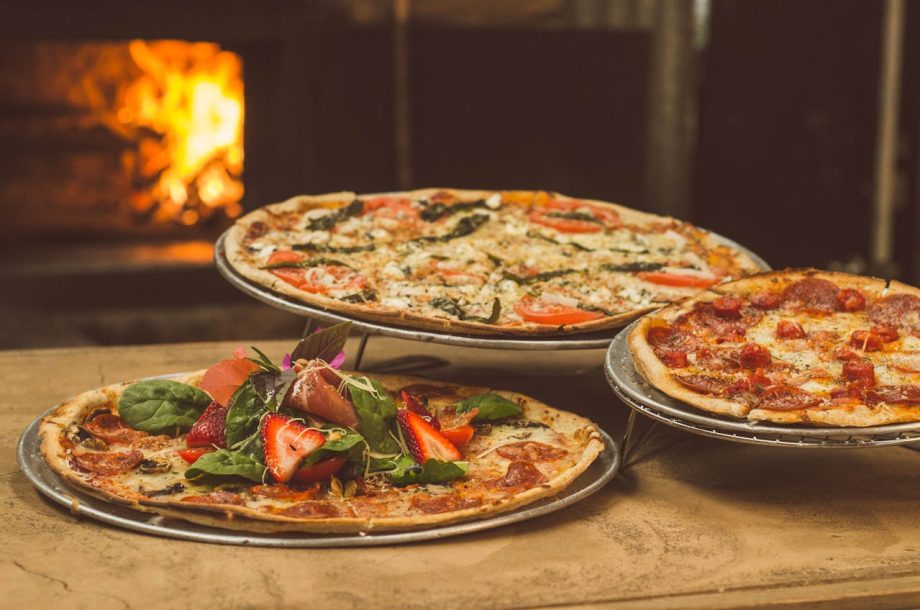 Smart pizza vending machines